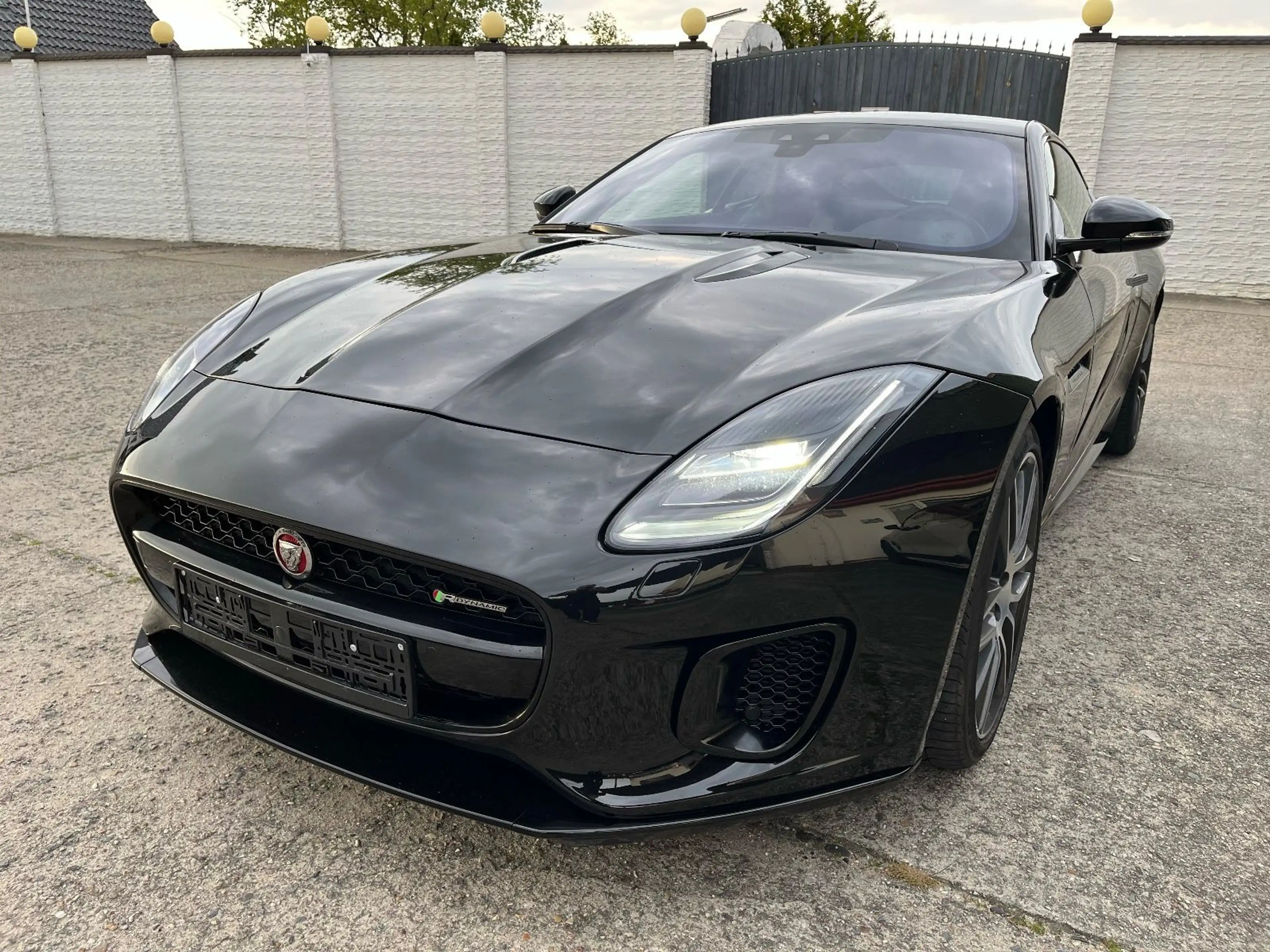 Jaguar F-Type 3.0 L P380 R-Dynamic AWD Face-Lift Panor — photo 2