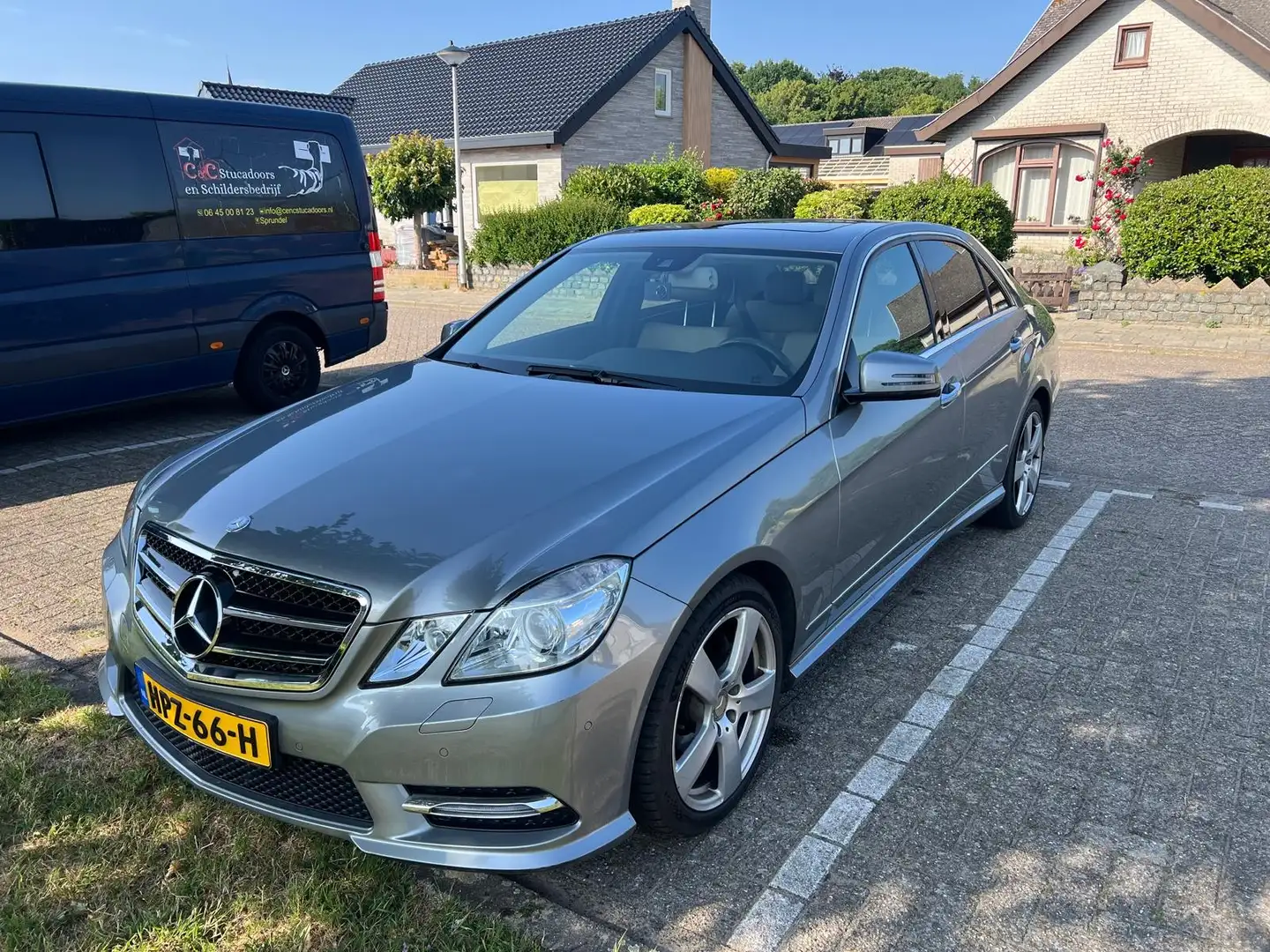 Mercedes-Benz 300 4M. Pres. Avant. Gri - 2