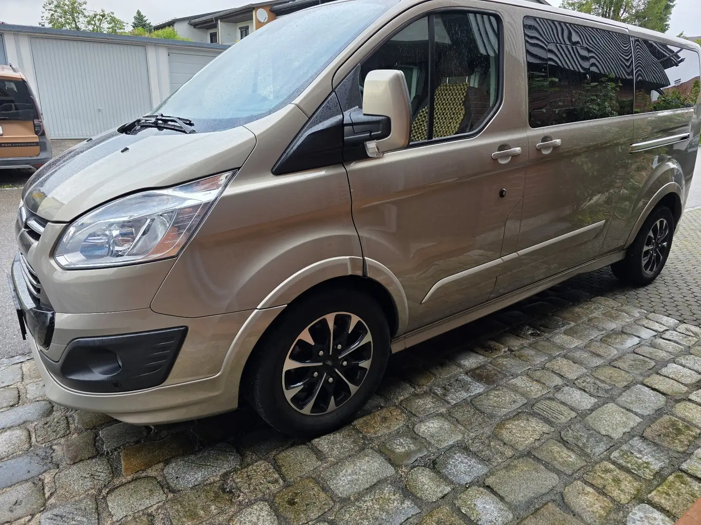 Ford Tourneo Custom L2H1 Titanium 2,0 TDCi Bronze - 1