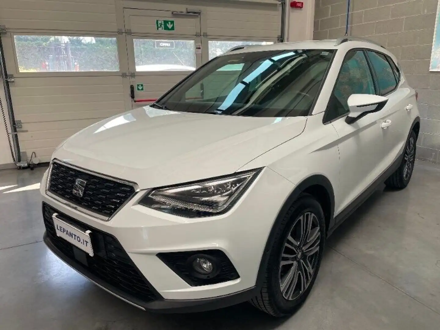 SEAT Arona Arona 1.0 TGI XCELLENCE Bianco - 1