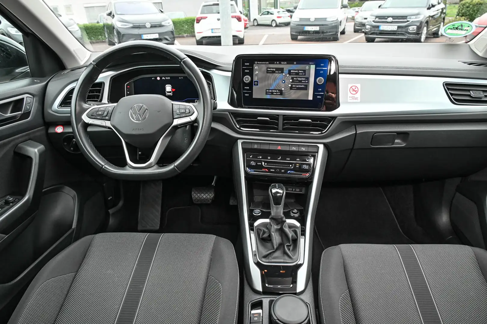 Volkswagen T-Roc Life LED Navi Kamera Klima AHK Grau - 2