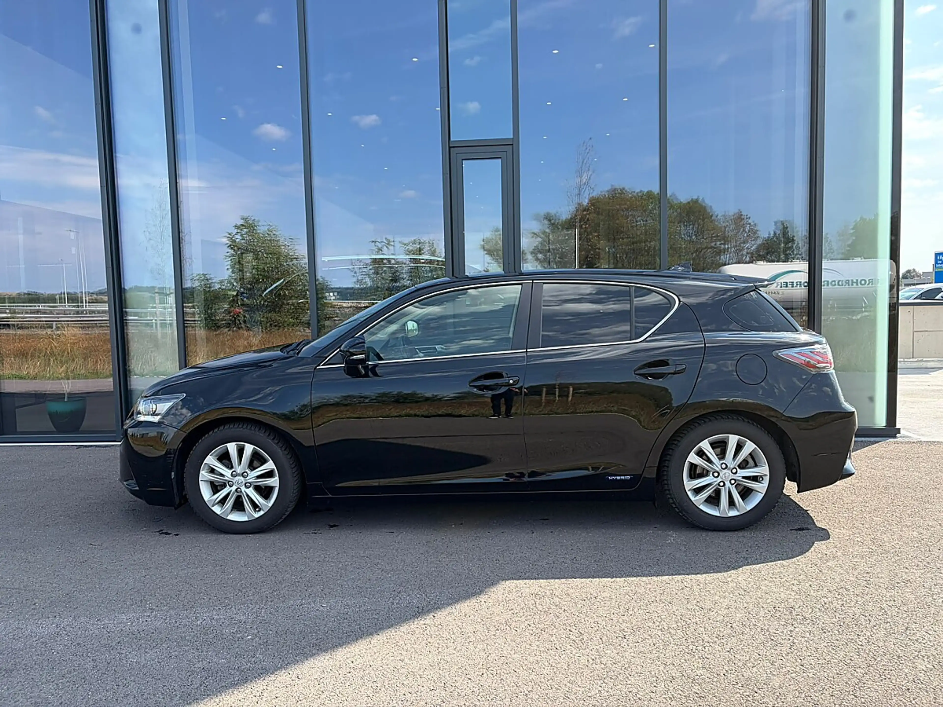 Lexus CT 200h Automatik / NAVI / LEDER — photo 3