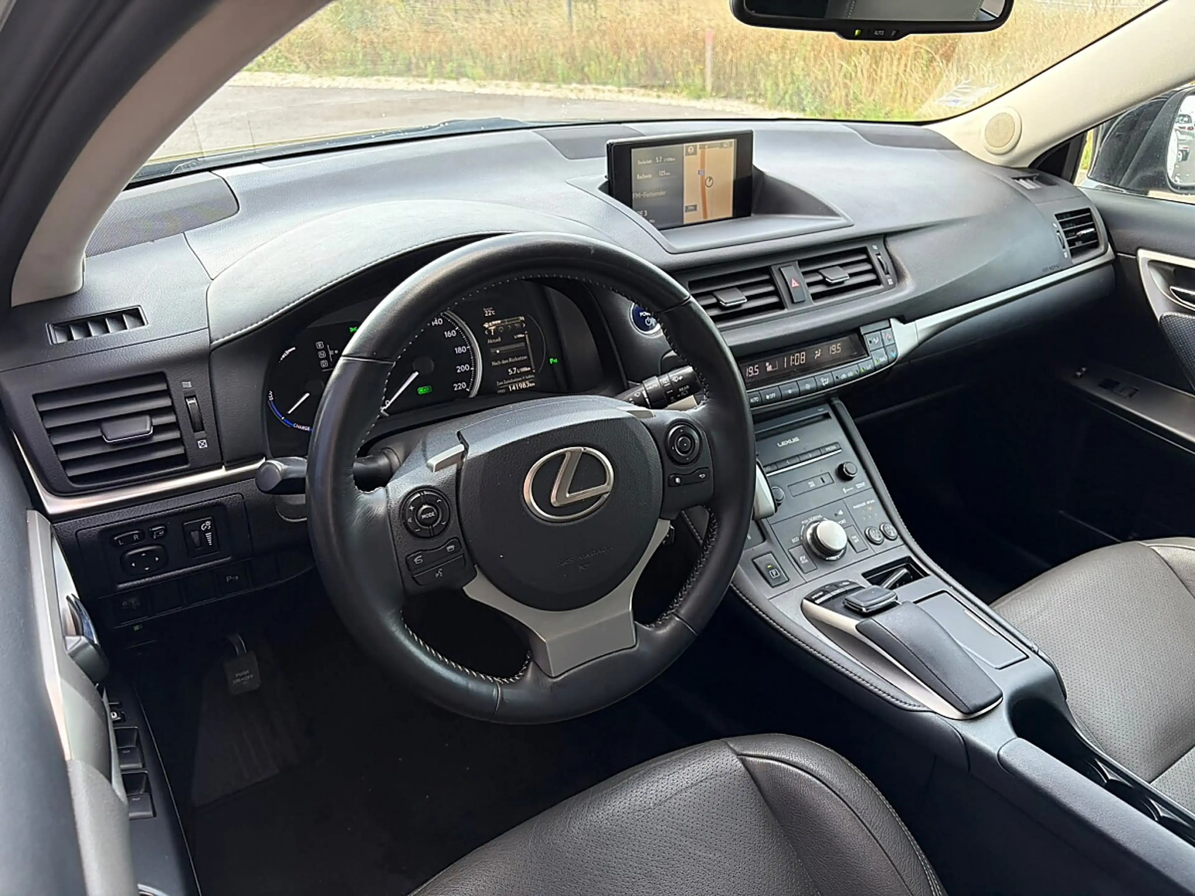 Lexus CT 200h Automatik / NAVI / LEDER — photo 7