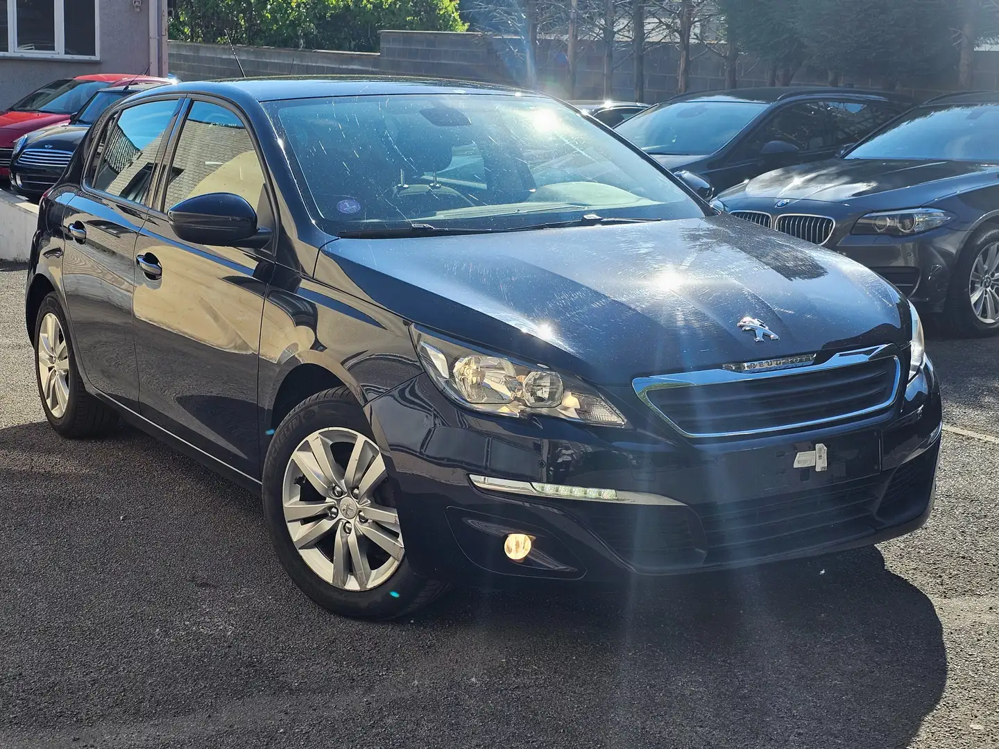 Peugeot 308 1.2 PureTech / Allure / Gps / Led / Blauw - 2