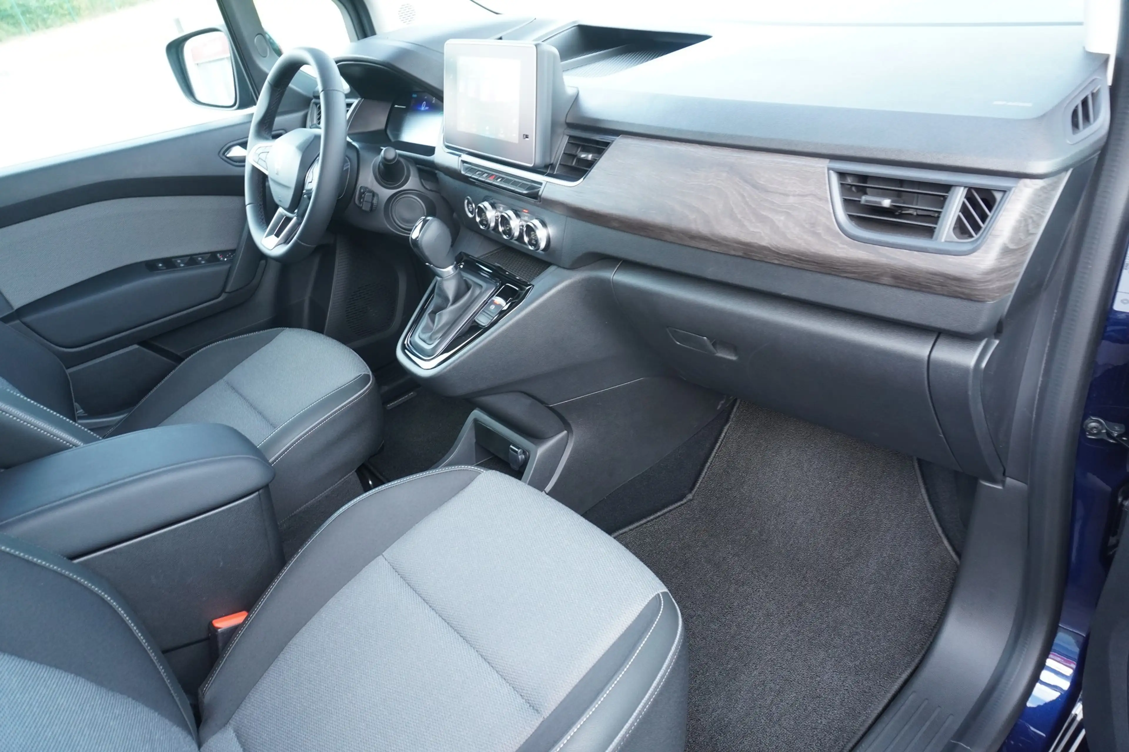 Renault Kangoo 1.3 TCE Grand Equilibre LED Navi Tempomat — photo 8