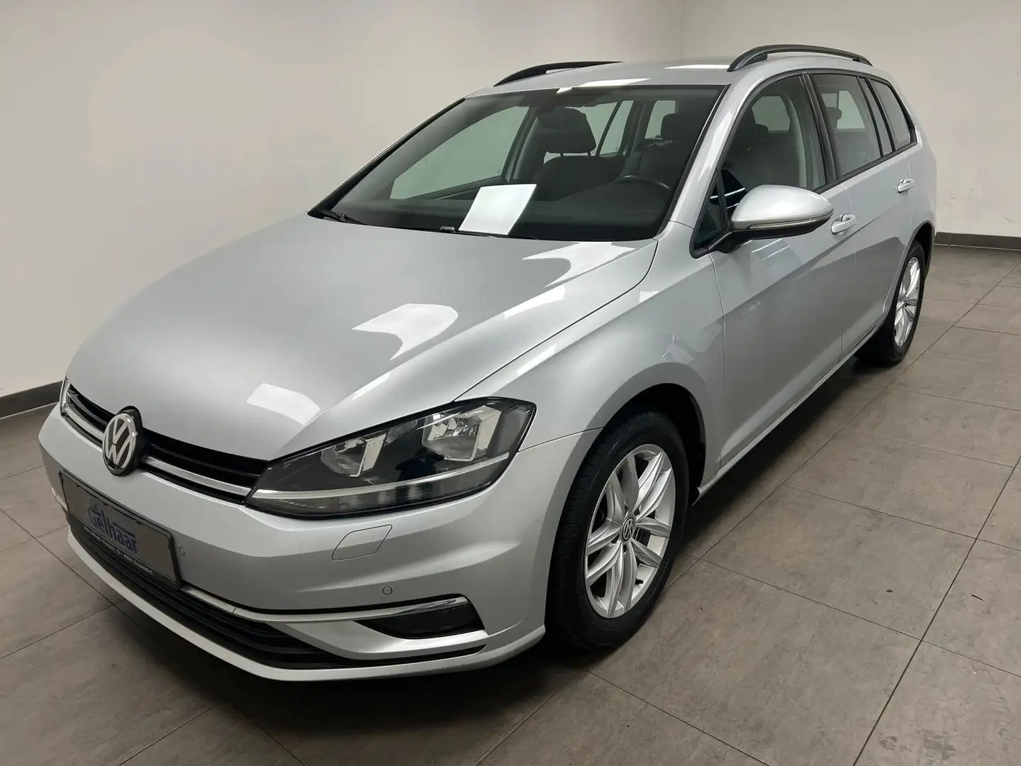 Volkswagen Golf VII Variant Comfortl. Alu Klima Navi AHK Zilver - 1