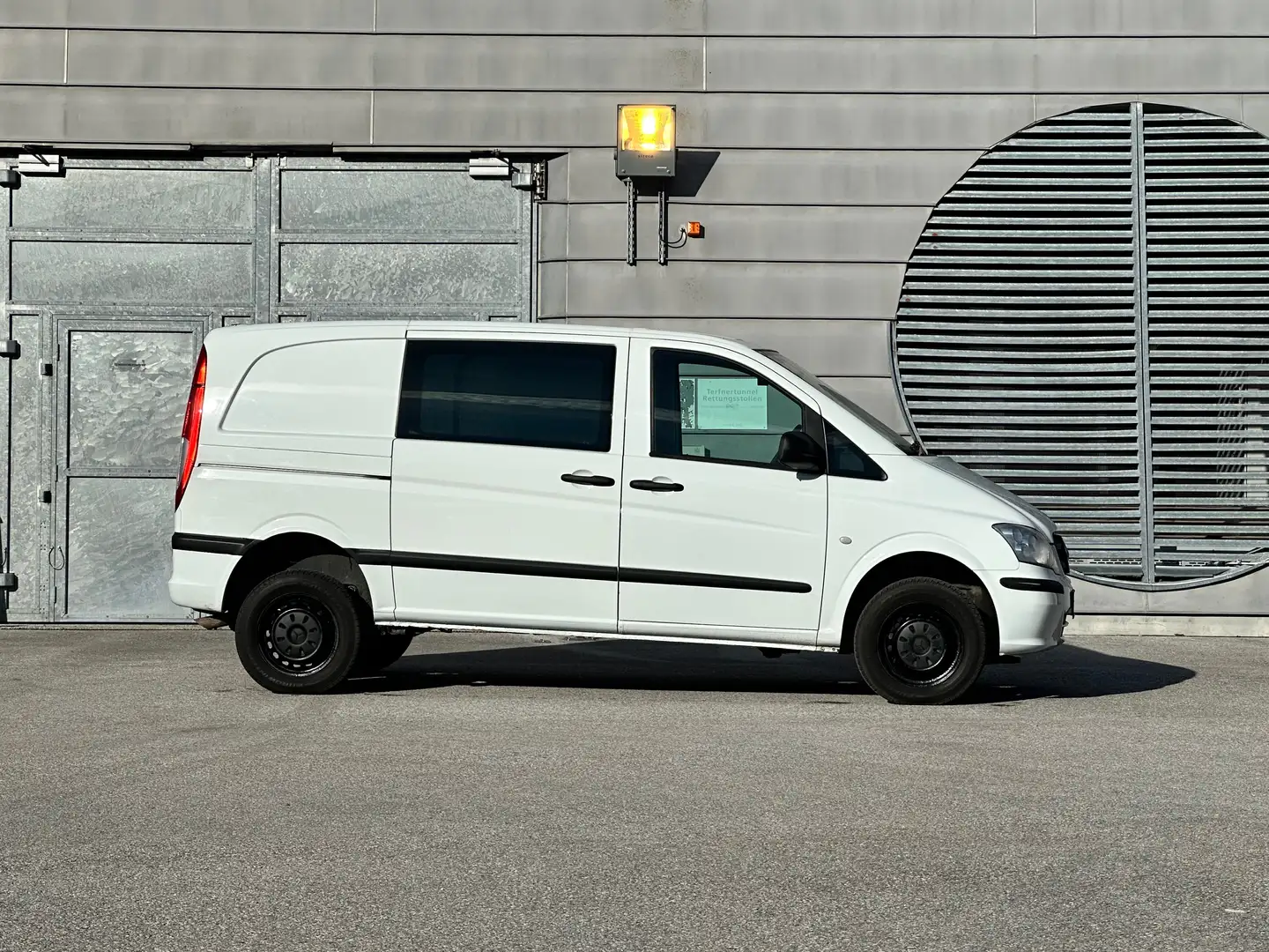 Mercedes-Benz Vito 116 CDI kompakt 4x4 Allrad Tempomat Klima Weiß - 1