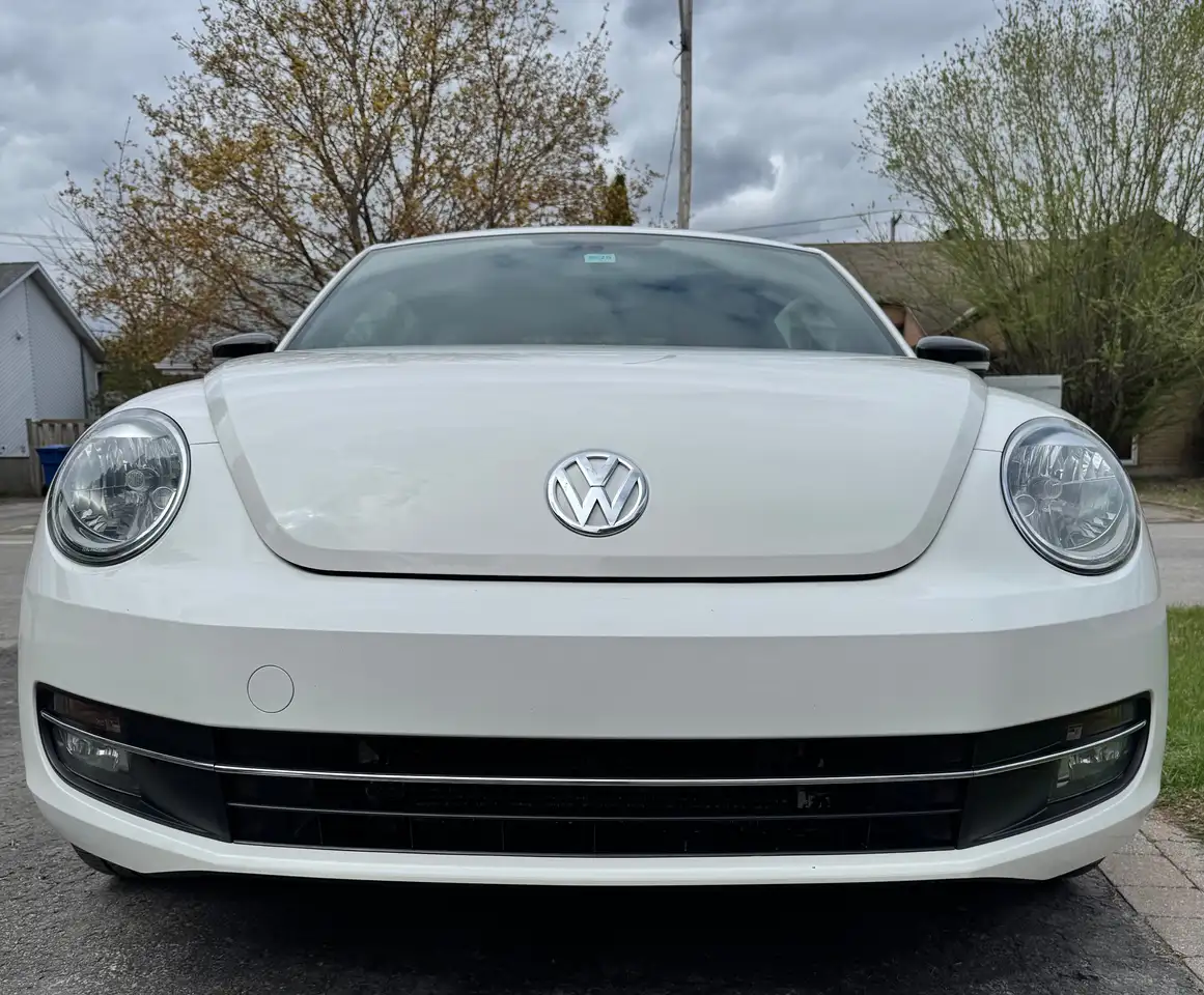 Volkswagen Beetle снимка Volkswagen Beetle