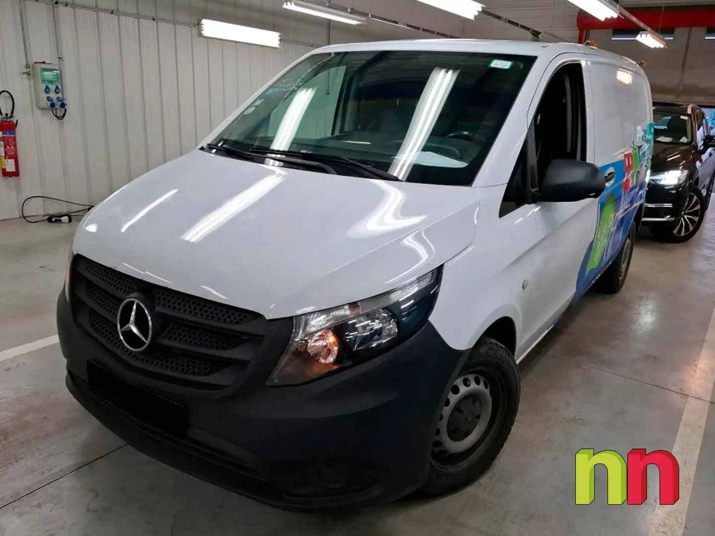 Mercedes-Benz Vito Furgón 111CDI Compacta Blanco - 2