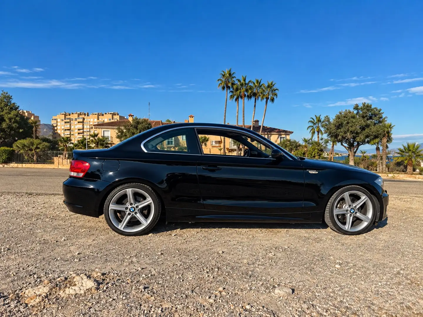 BMW 123 123d Coupe - 2