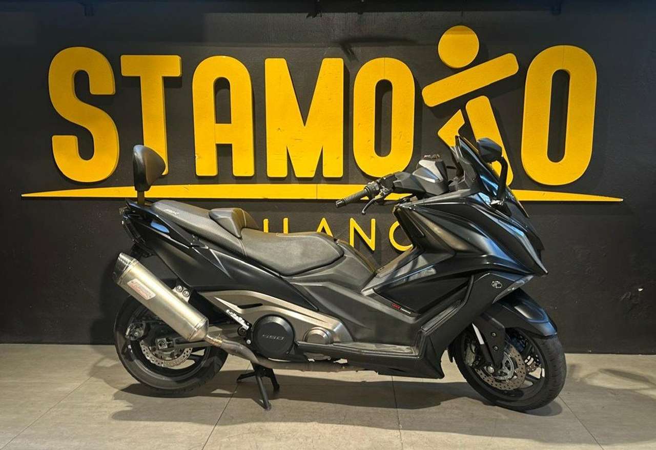 Kymco AK 550