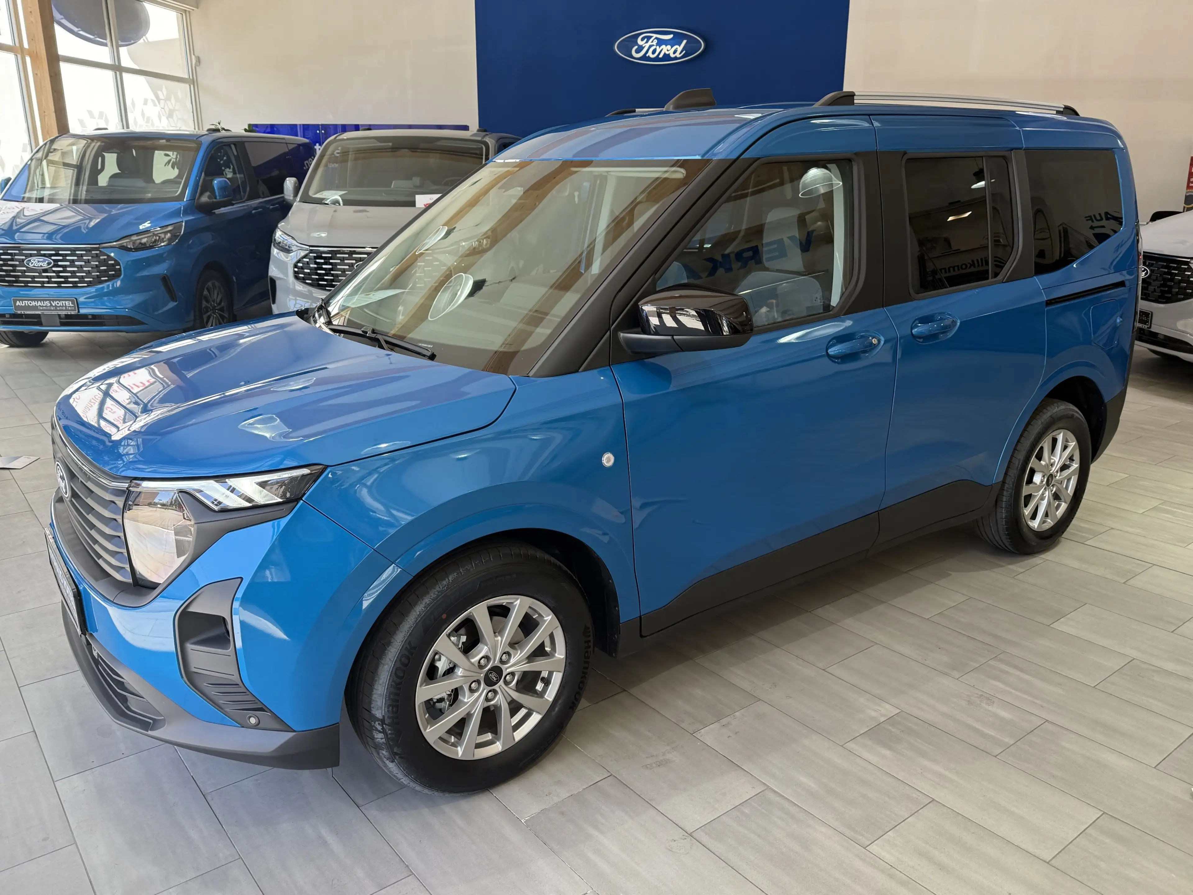 Ford Tourneo Courier Titanium Automatik / Winter-Paket