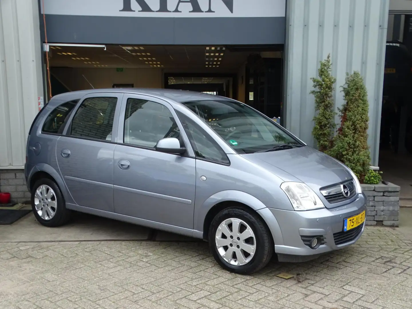 Opel Meriva 1.6-16V Temptation|Airco Grau - 2