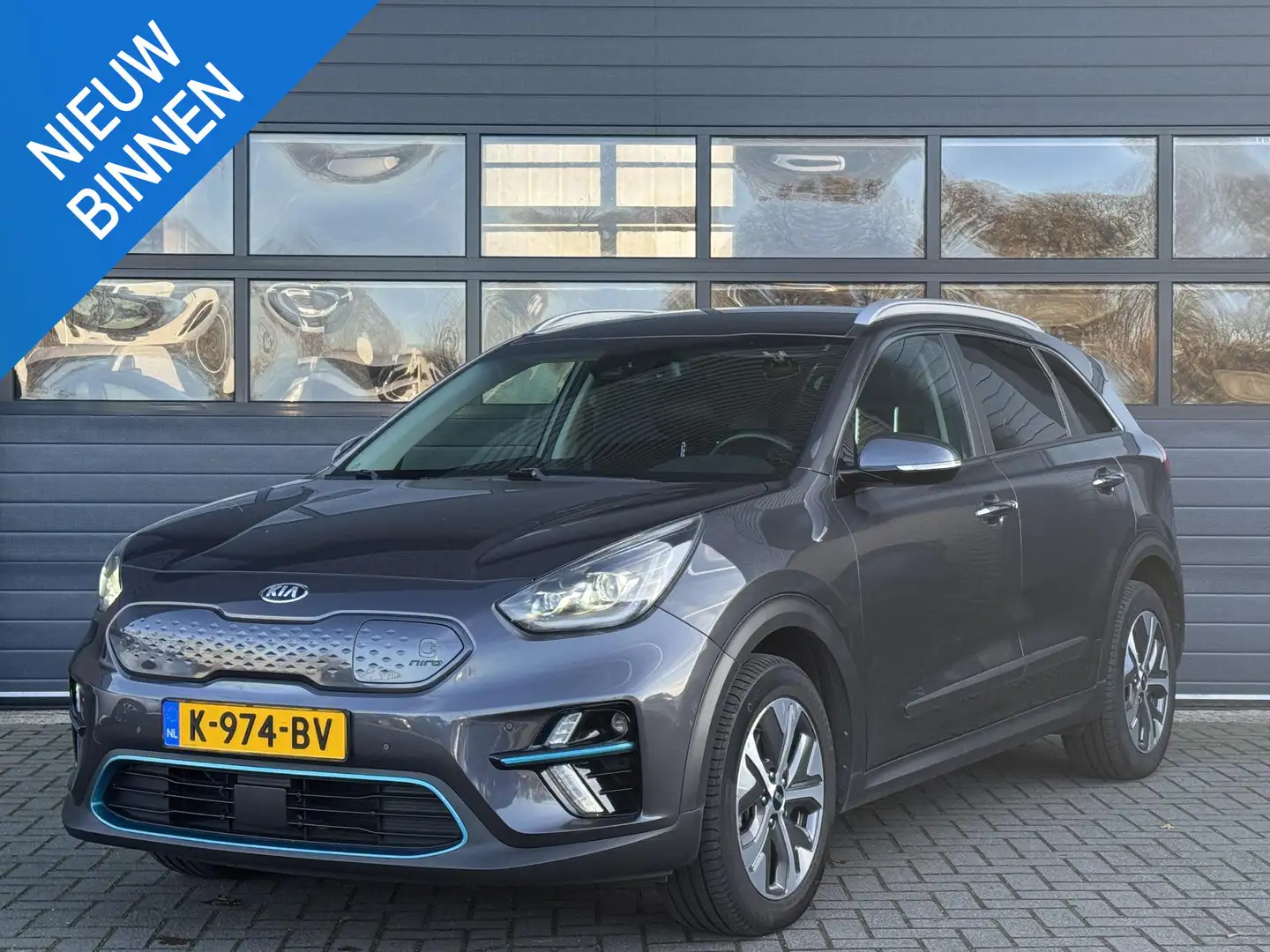 Kia e-Niro EXECUTIVELINE 64 KWH I 100% SOH I 3 FASE I P-CAMER Grijs - 1