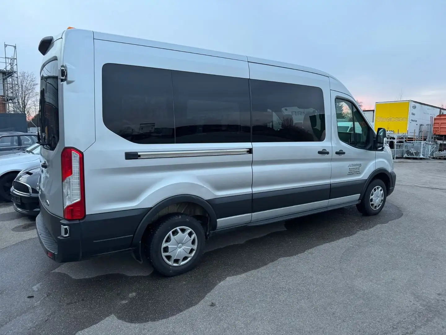 Ford Transit Kombi 310 L3 Trend 9 Sitzer Argento - 2