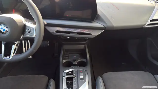 BMW 2 Series view 8