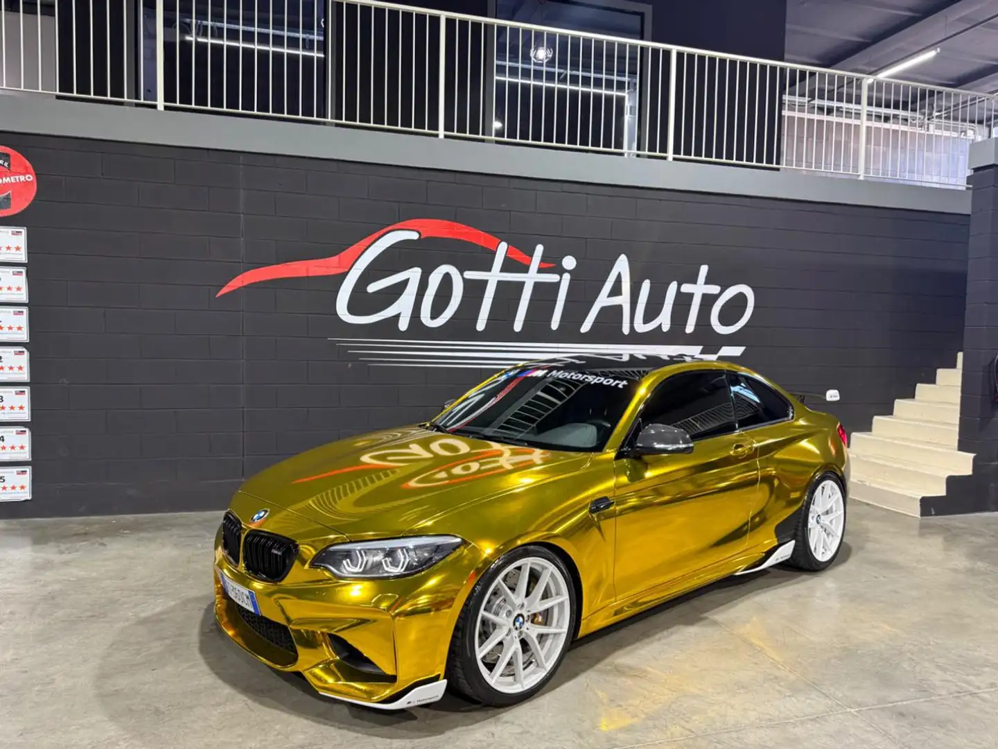 BMW M2 DAVVERO UNICA SCARICO M PERFORMANCE ASSETTO GOLD Bianco - 1