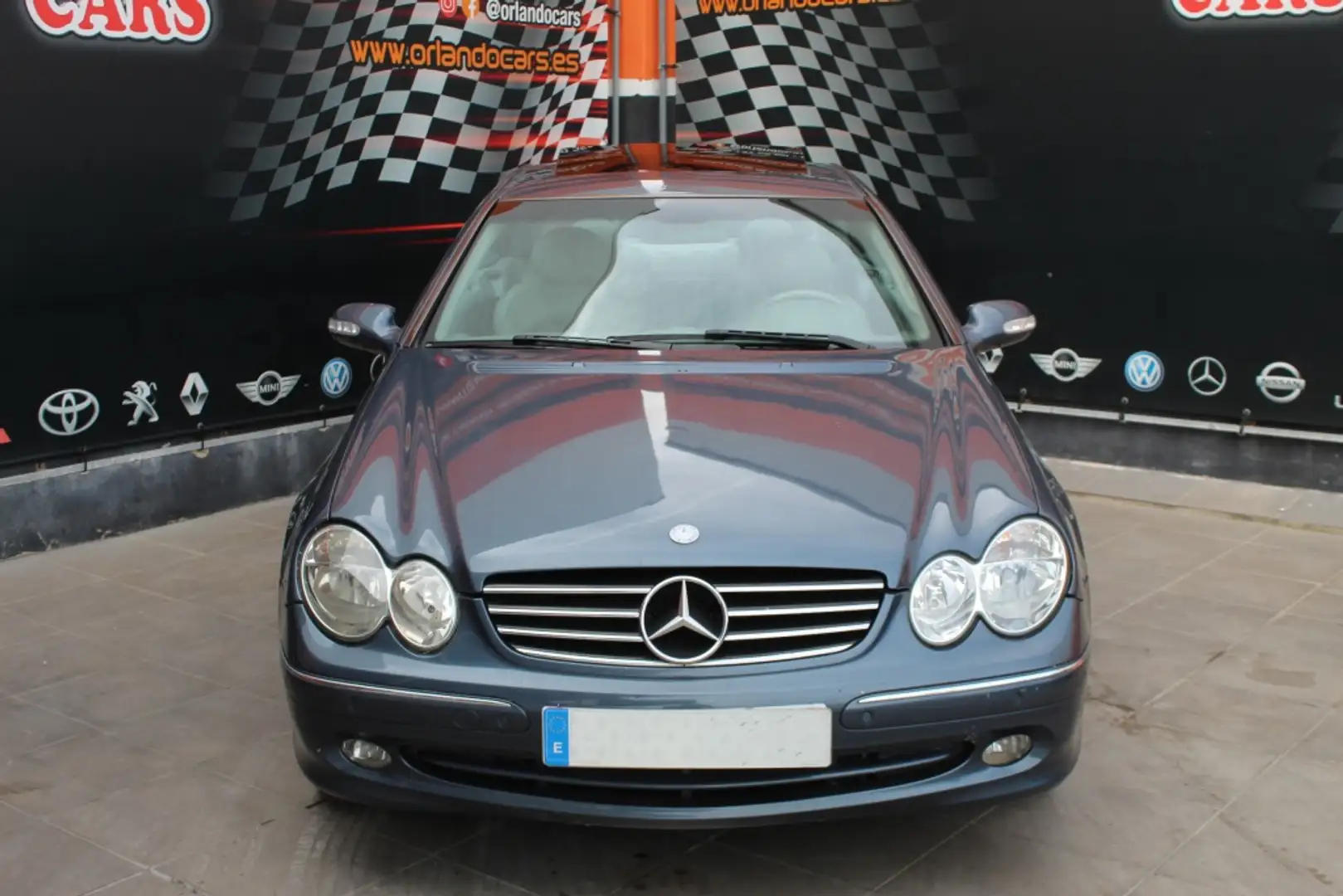 Mercedes-Benz CLK 200 K Avantgarde siva - 2