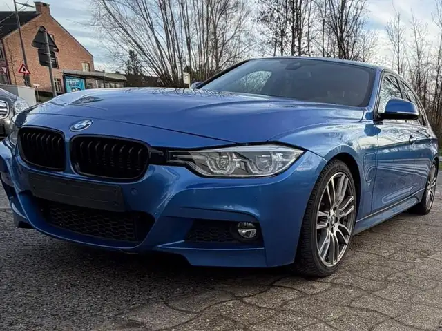 BMW 330 e iPerformance - Pack M