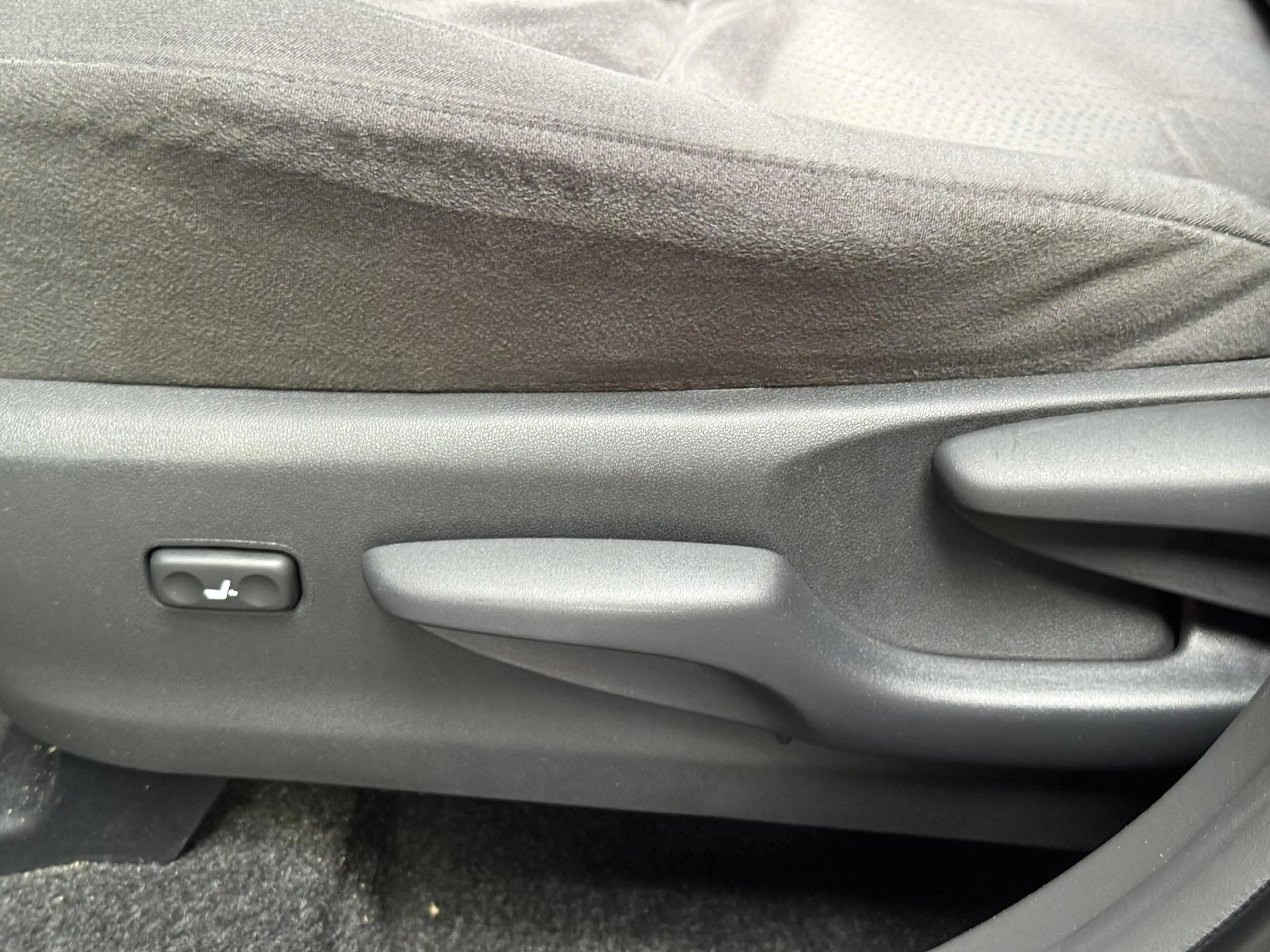 Toyota Prius+ Prius Wagon 1.8 Dynamic Business Limited — photo 8