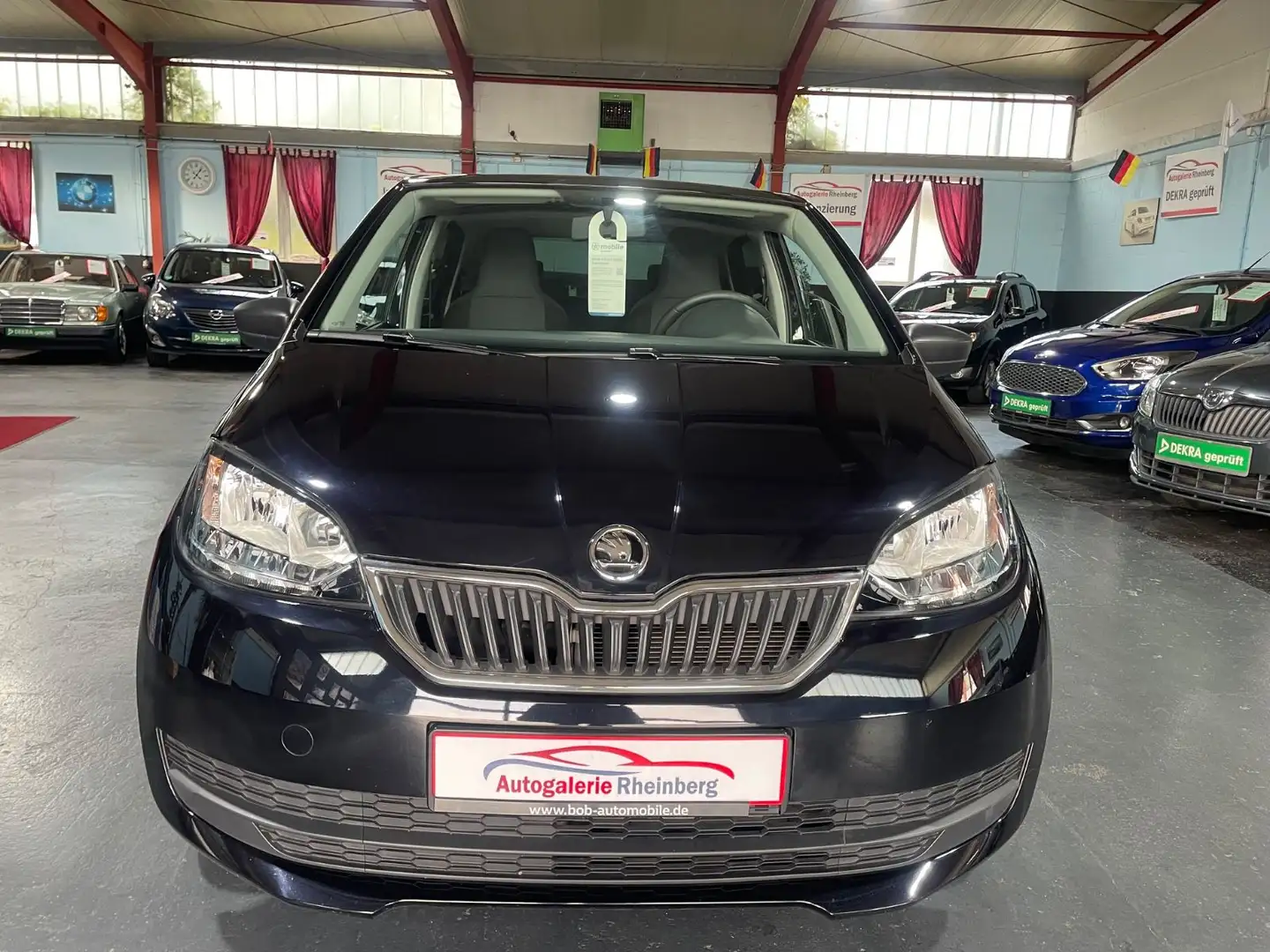 Skoda Citigo 1.0*KLIMA*1.HAND*EINPARKHILFE*EURO6*TÜV N Schwarz - 2