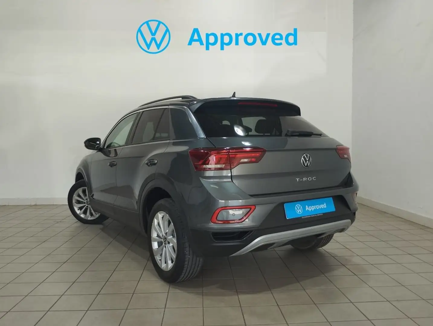 Volkswagen T-Roc 1.0 TSI Life 81kW Gris - 2