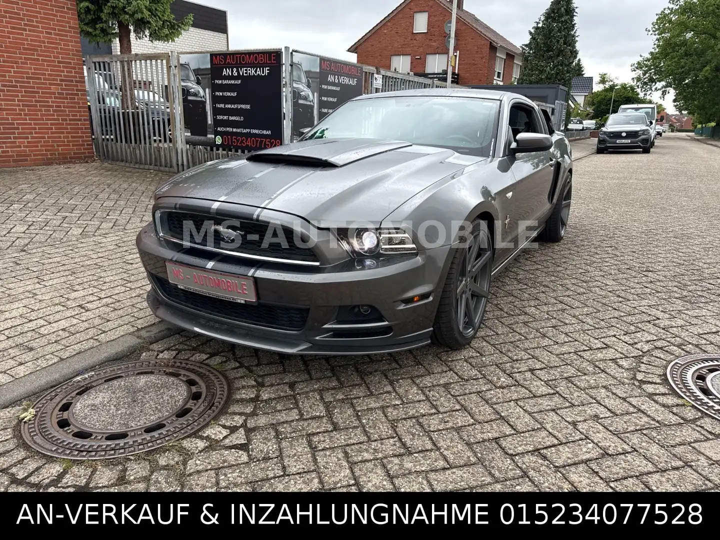 Ford Mustang 3,7 * MUSTANG * SCHALTER * LEDER * 305-PS * Grau - 1