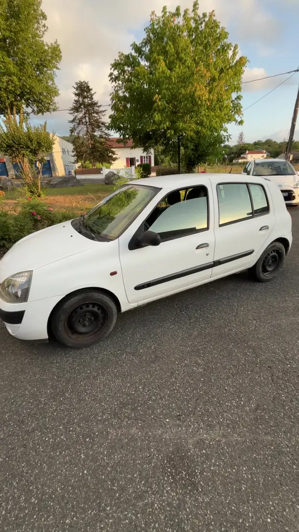Renault Clio 1.2 Campus - 2
