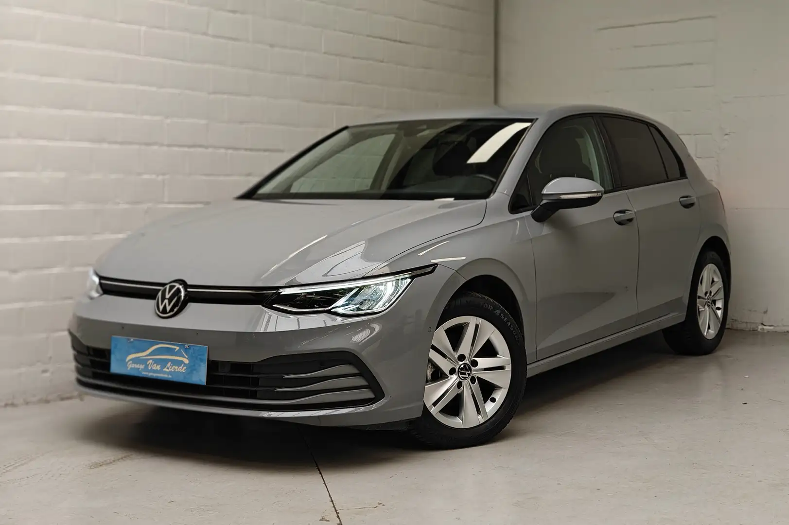 Volkswagen Golf 1.5 TSI Life - 131 pk - Apple Carplay - Trekhaak Grijs - 1