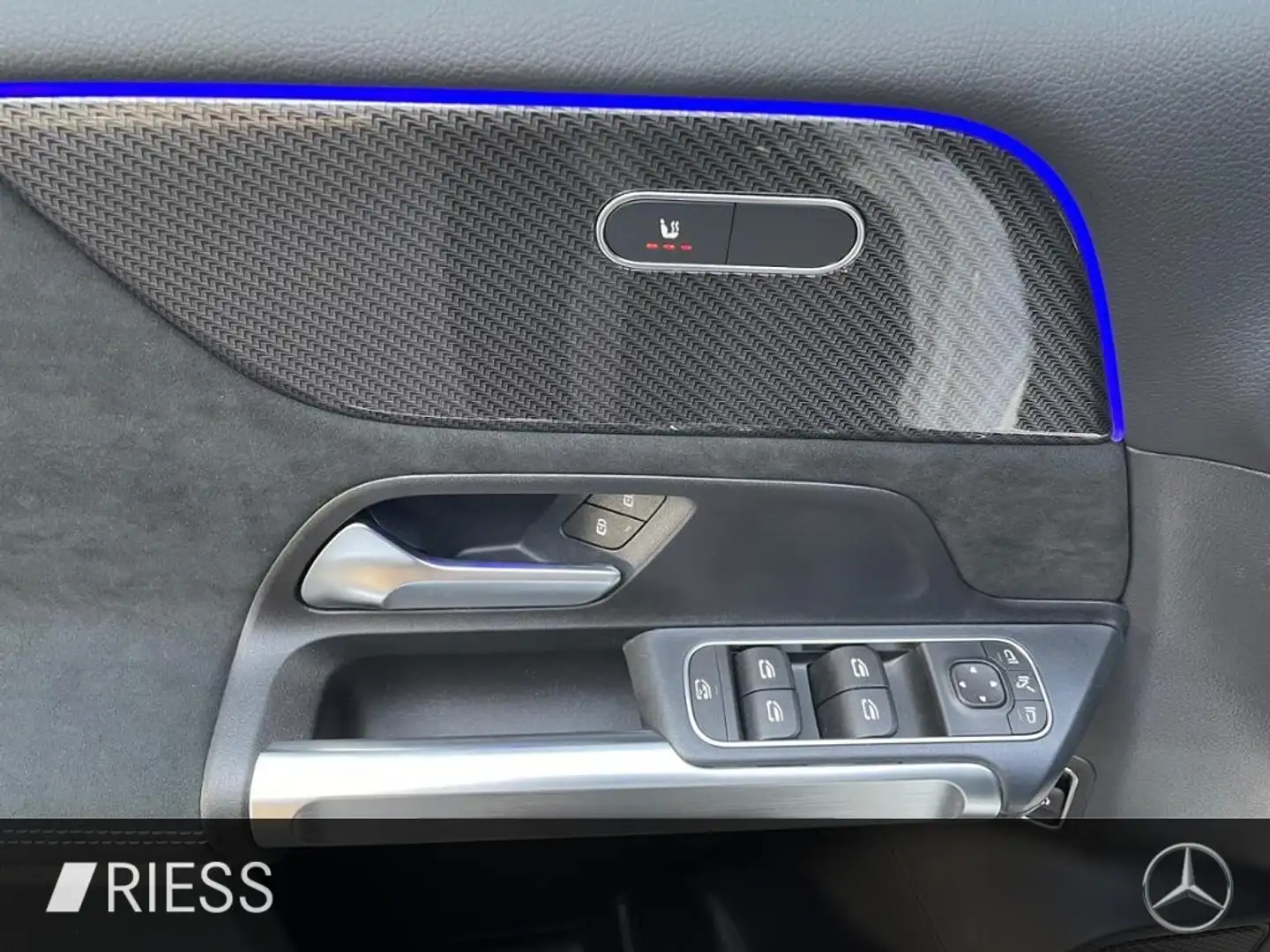 Mercedes-Benz GLB 220 d 4M AMG+AHK+PANO+20"+MULTIBEAM+360°+KEYLESS Weiß - 2