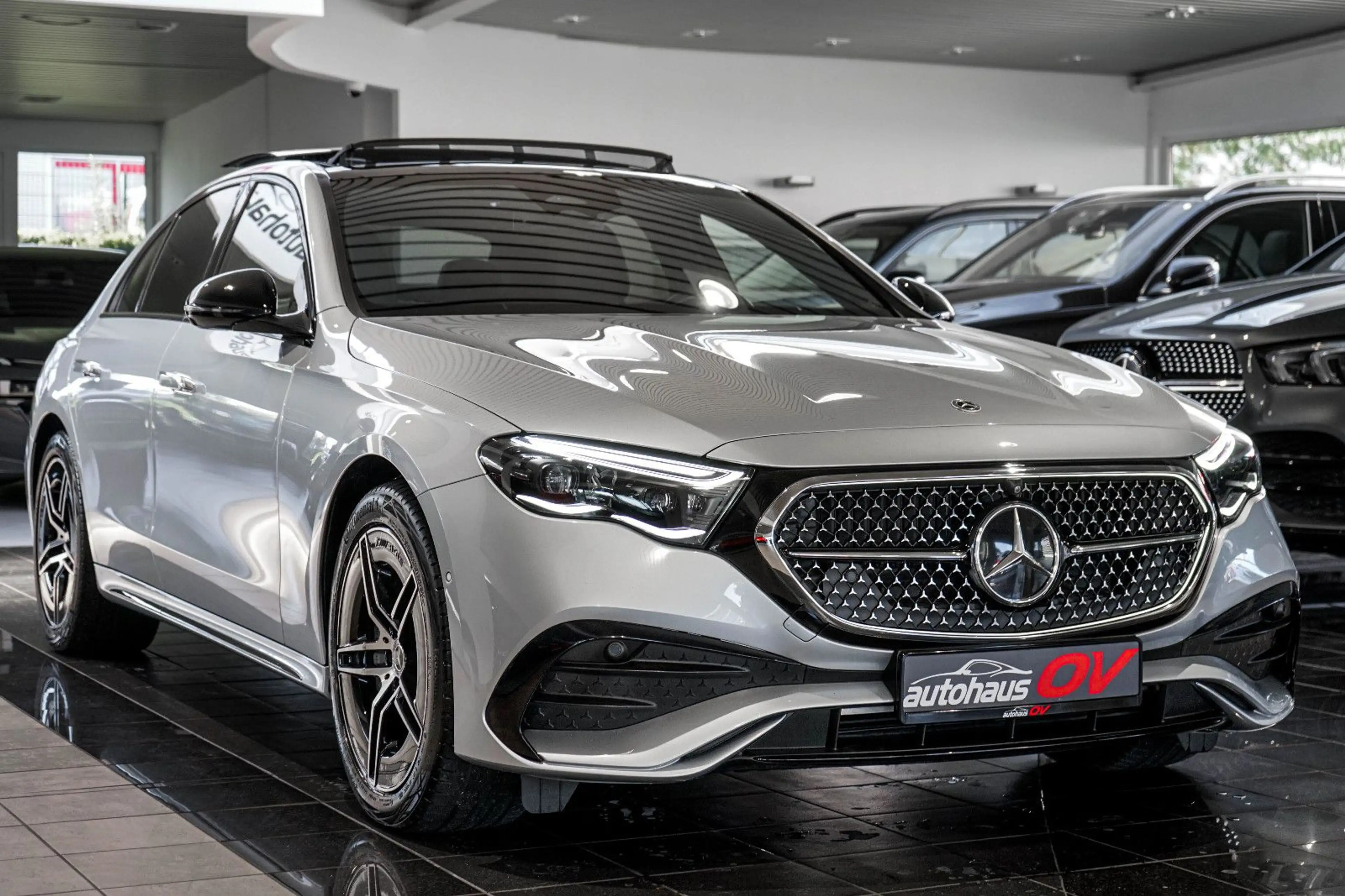 Mercedes-Benz E 300 de 4M AMG Premium*Head*Superscren*Distr*SD — photo 5