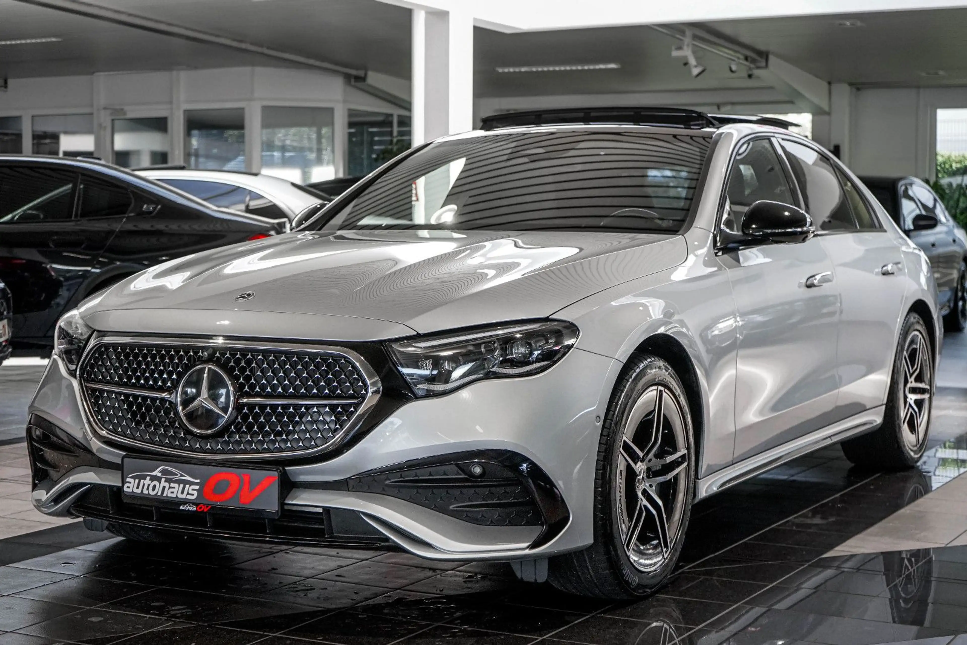 Mercedes-Benz E 300 de 4M AMG Premium*Head*Superscren*Distr*SD — photo 8