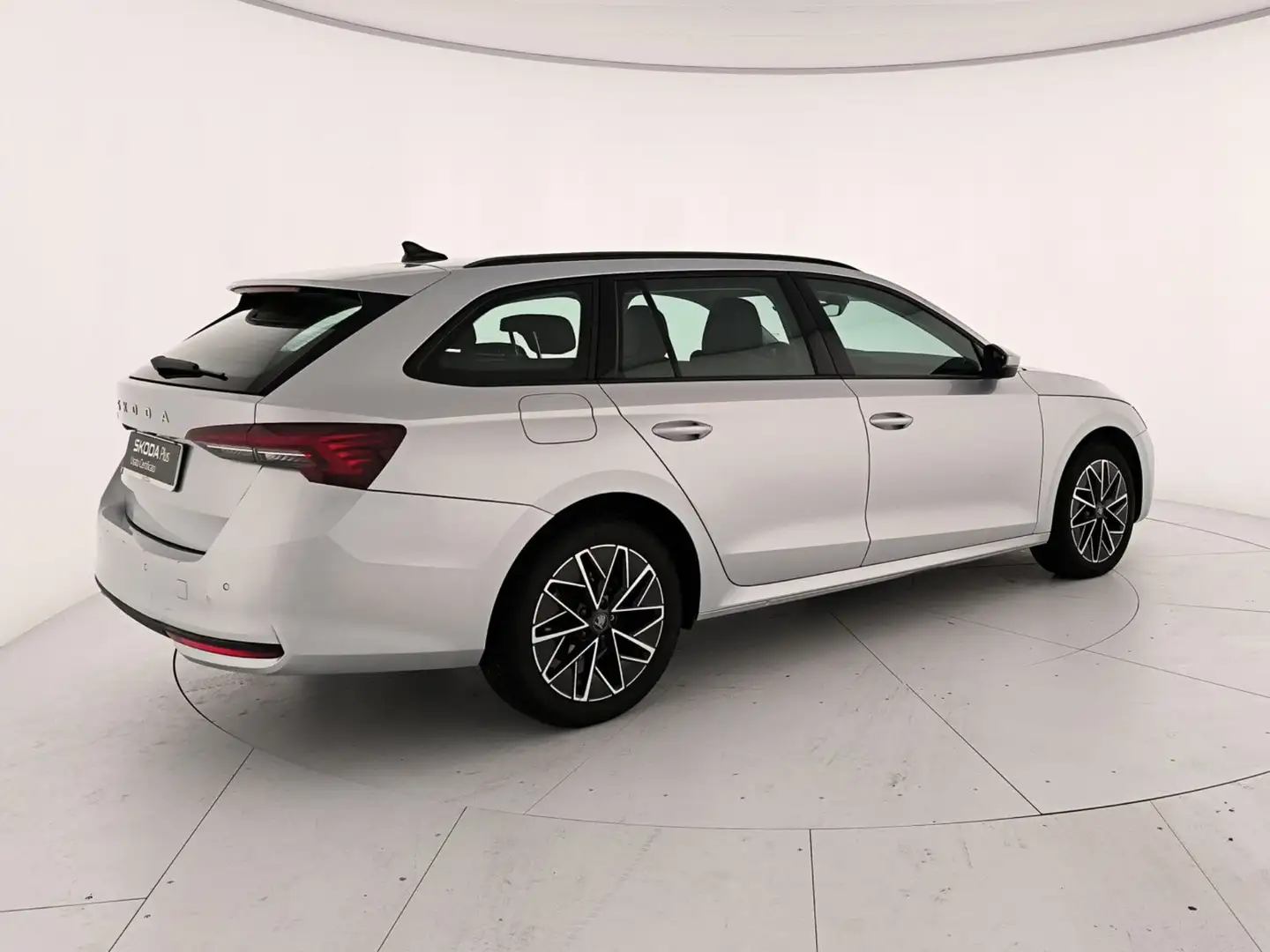 Skoda Octavia wagon 2.0 tdi executive 150cv dsg Argento - 2