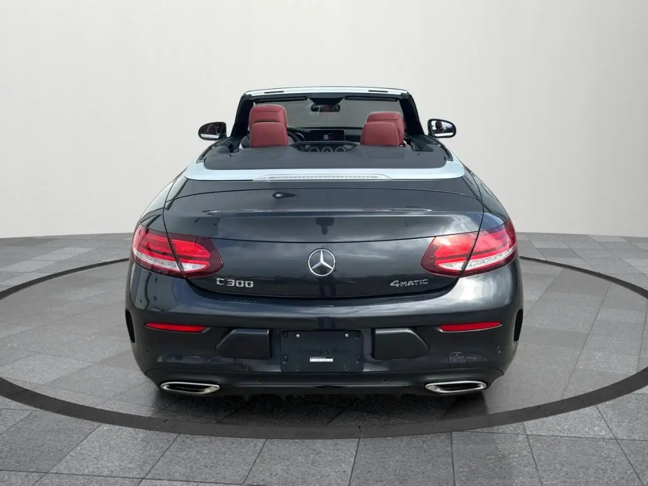 Mercedes-Benz C-Class снимка Mercedes-Benz C-Class