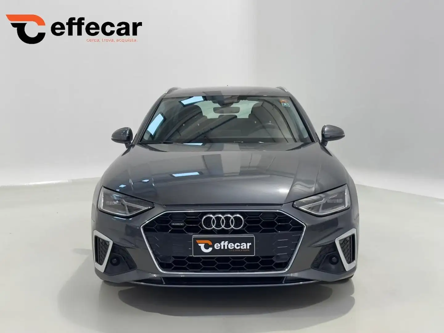 Audi A4 Avant 40 TDI quattro S tronic S line edition Grau - 2