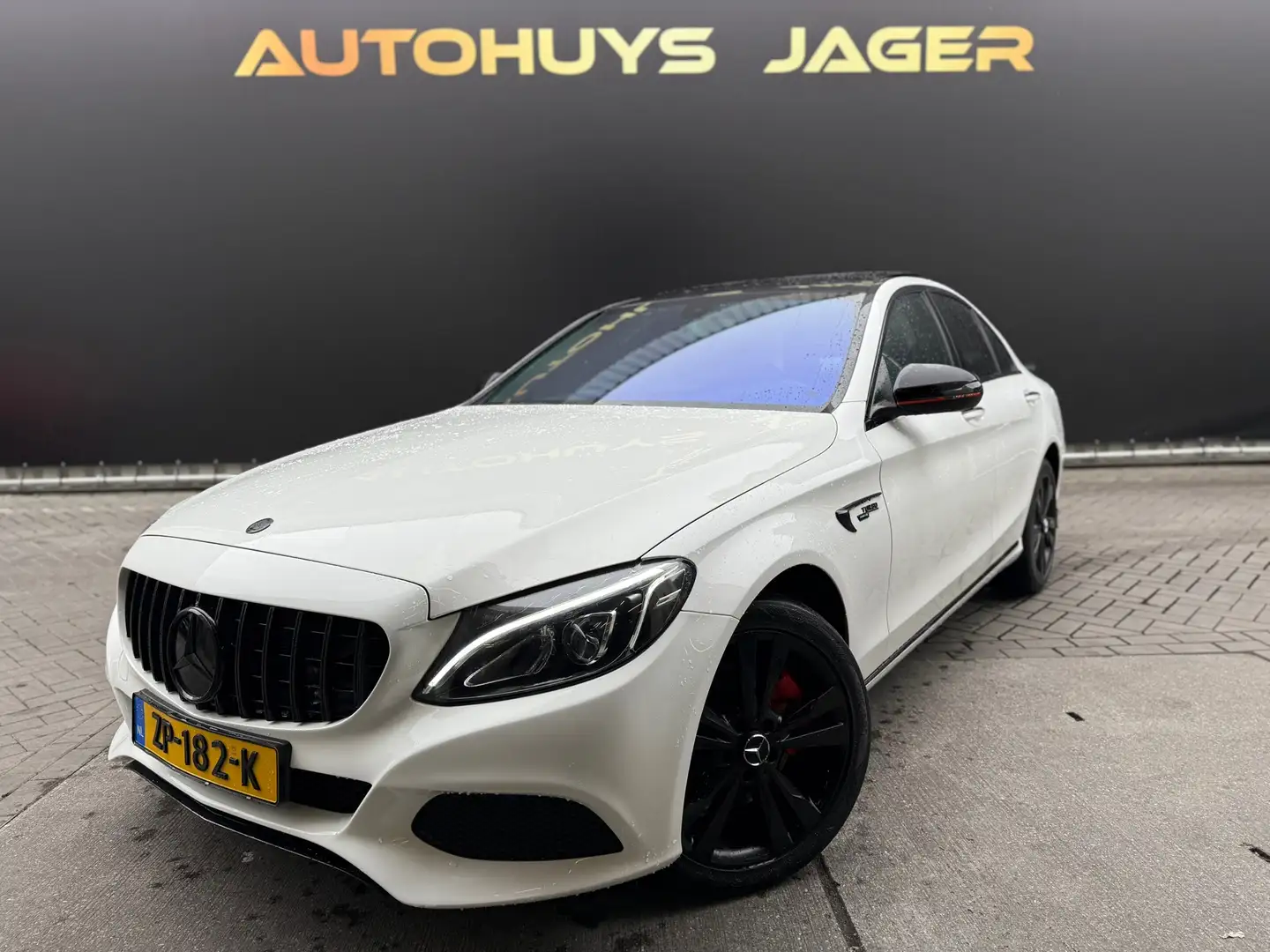 Mercedes-Benz C 300 4-MATIC AMG BURMESTER PANO MEMORY Fehér - 1