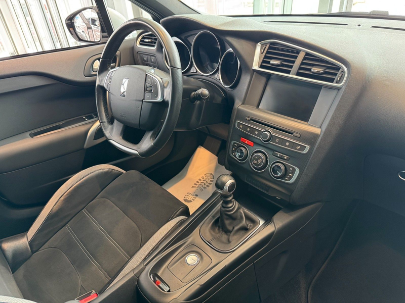 DS Automobiles DS 4 DS 4 Basis — photo 9