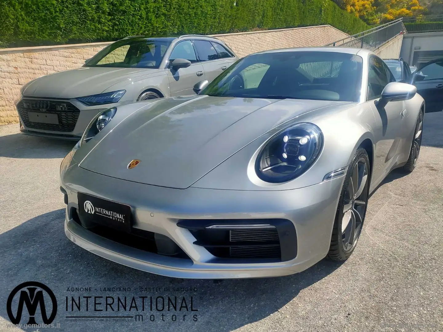 Porsche 911 Carrera 4 Argento - 1