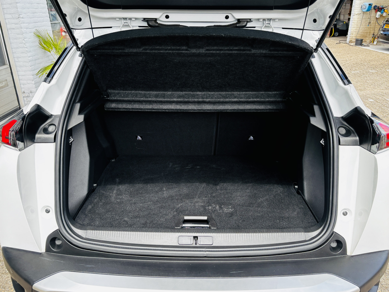 Peugeot 2008 1.2T 130Pk Allure Pack * DEALER OH * TREKHAAK * CA — photo 12