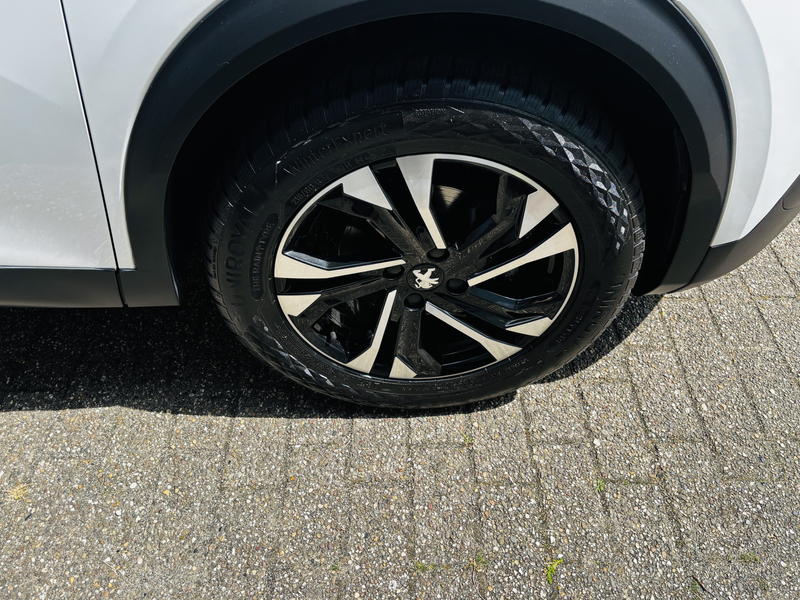 Peugeot 2008 1.2T 130Pk Allure Pack * DEALER OH * TREKHAAK * CA — photo 27