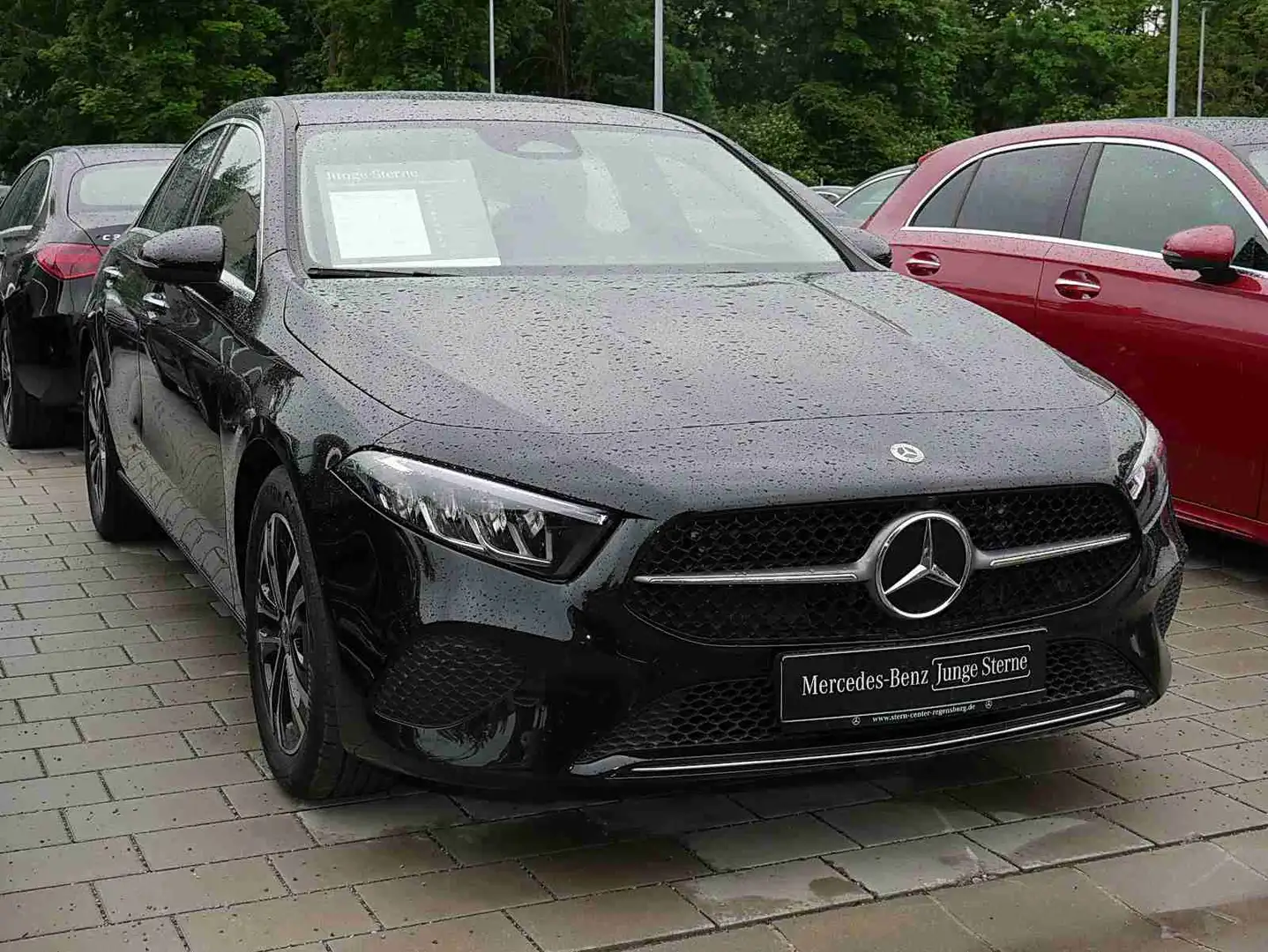 Mercedes-Benz A 180 LIMOUSINE+PROGRESSIVE PLUS+KEYLESS+WINTERP Negro - 2