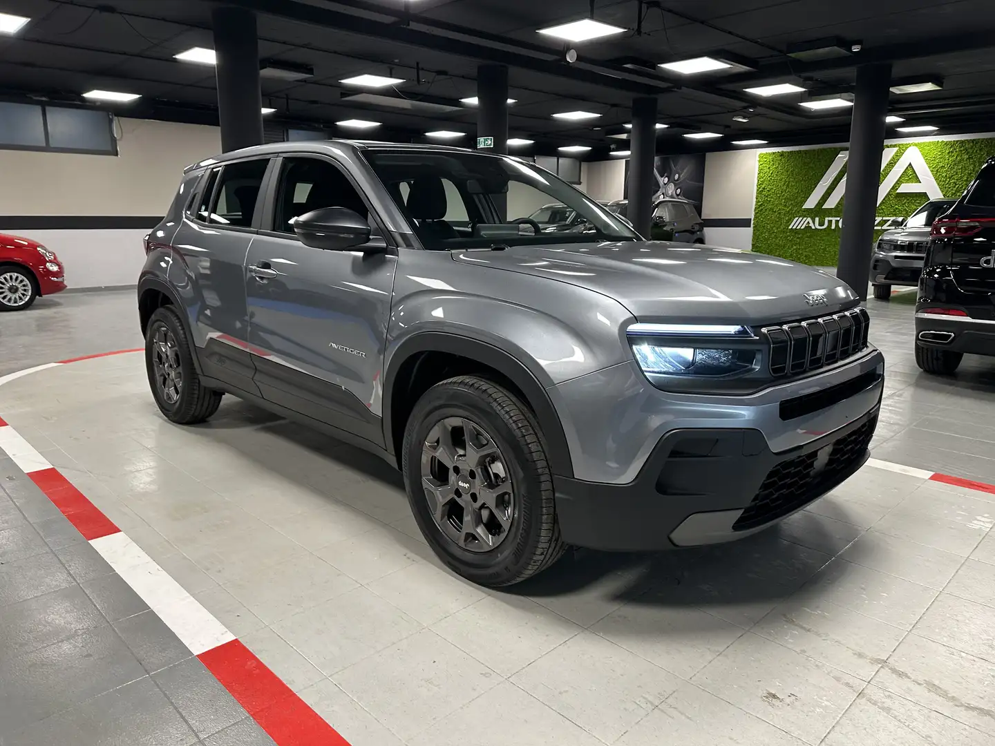Jeep Avenger Avenger 1.2turbo e-hybrid mhev Longitude 110CV Grigio - 2