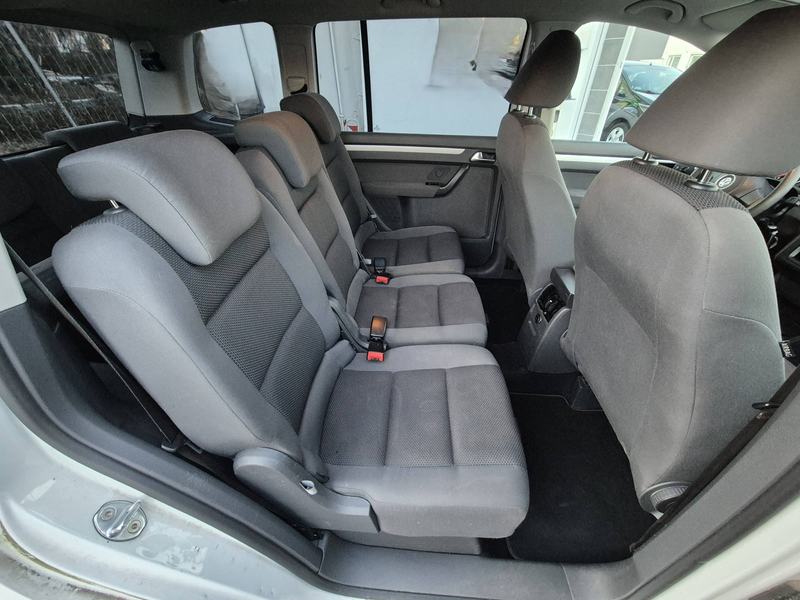 Volkswagen Touran 7 Sitzer Trendline 1.2 EURO 5 Klima 6 Gang AHK — photo 13