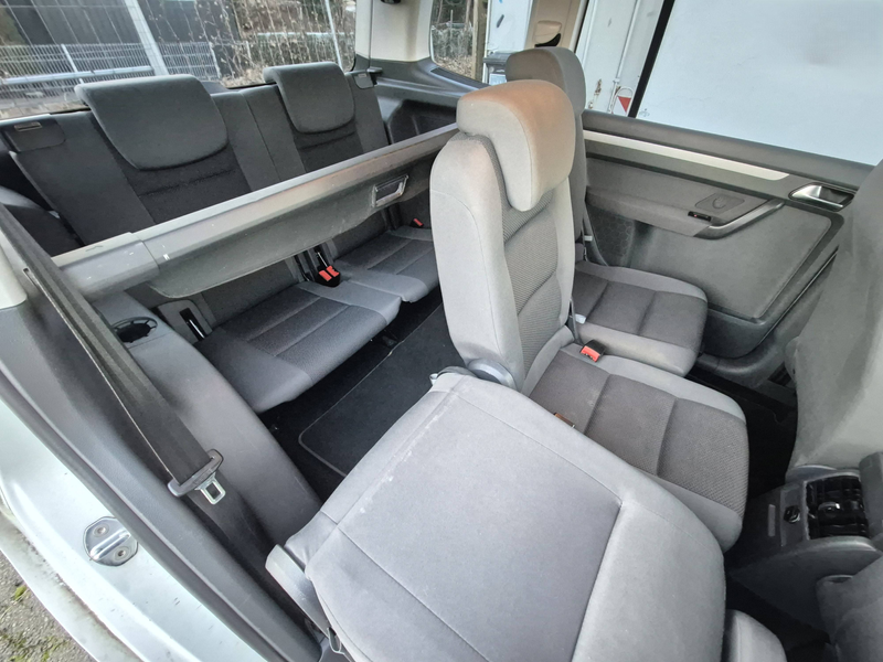 Volkswagen Touran 7 Sitzer Trendline 1.2 EURO 5 Klima 6 Gang AHK — photo 11