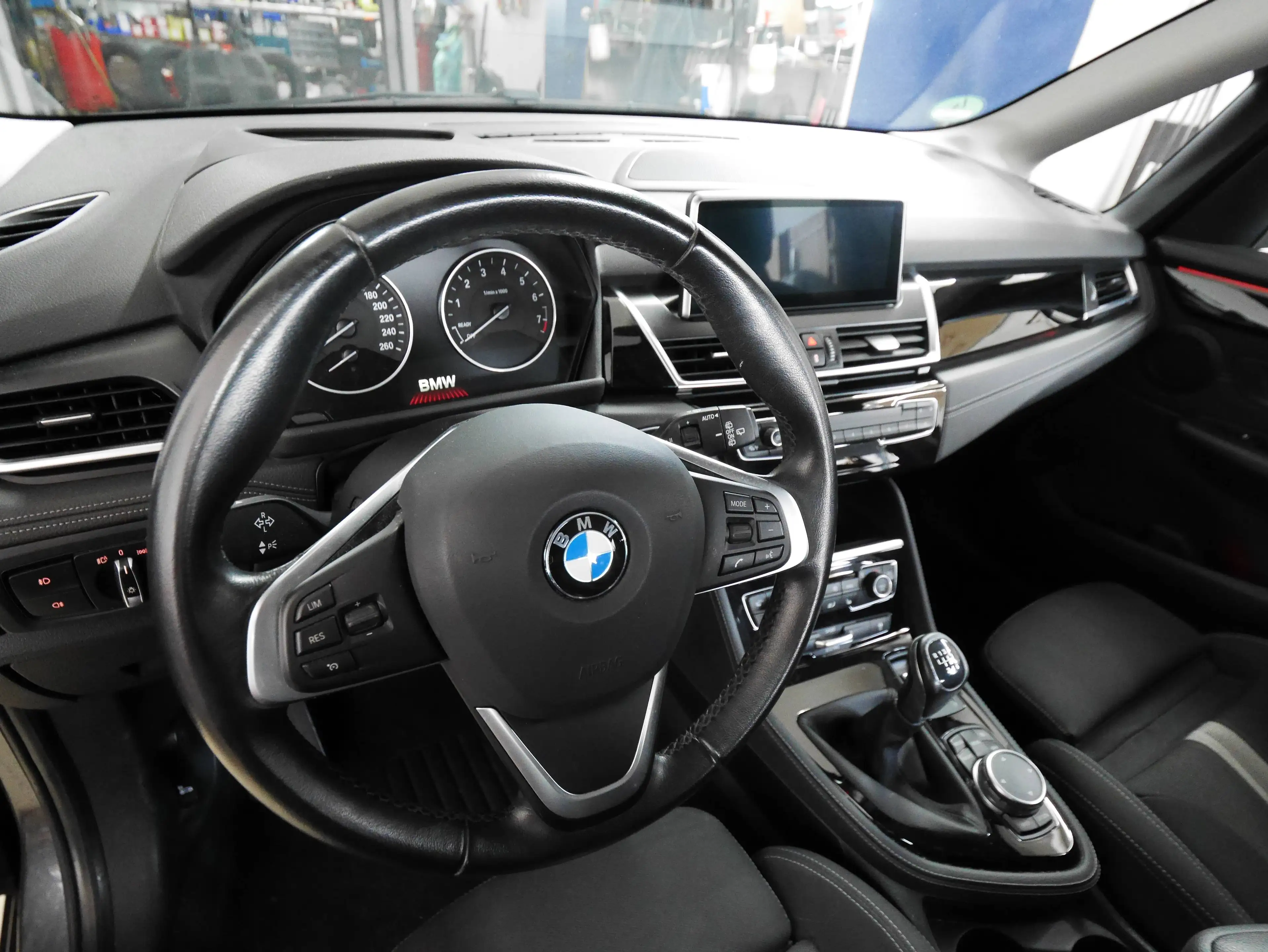 BMW 220 220 i Active Tourer Sport-Line — photo 3