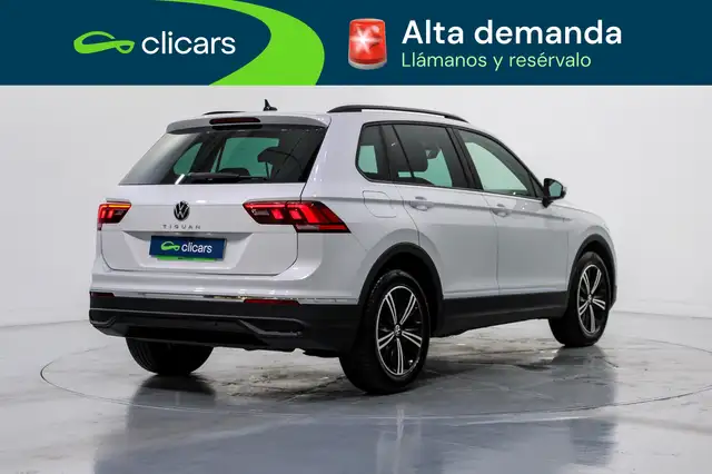 Volkswagen Tiguan view 5