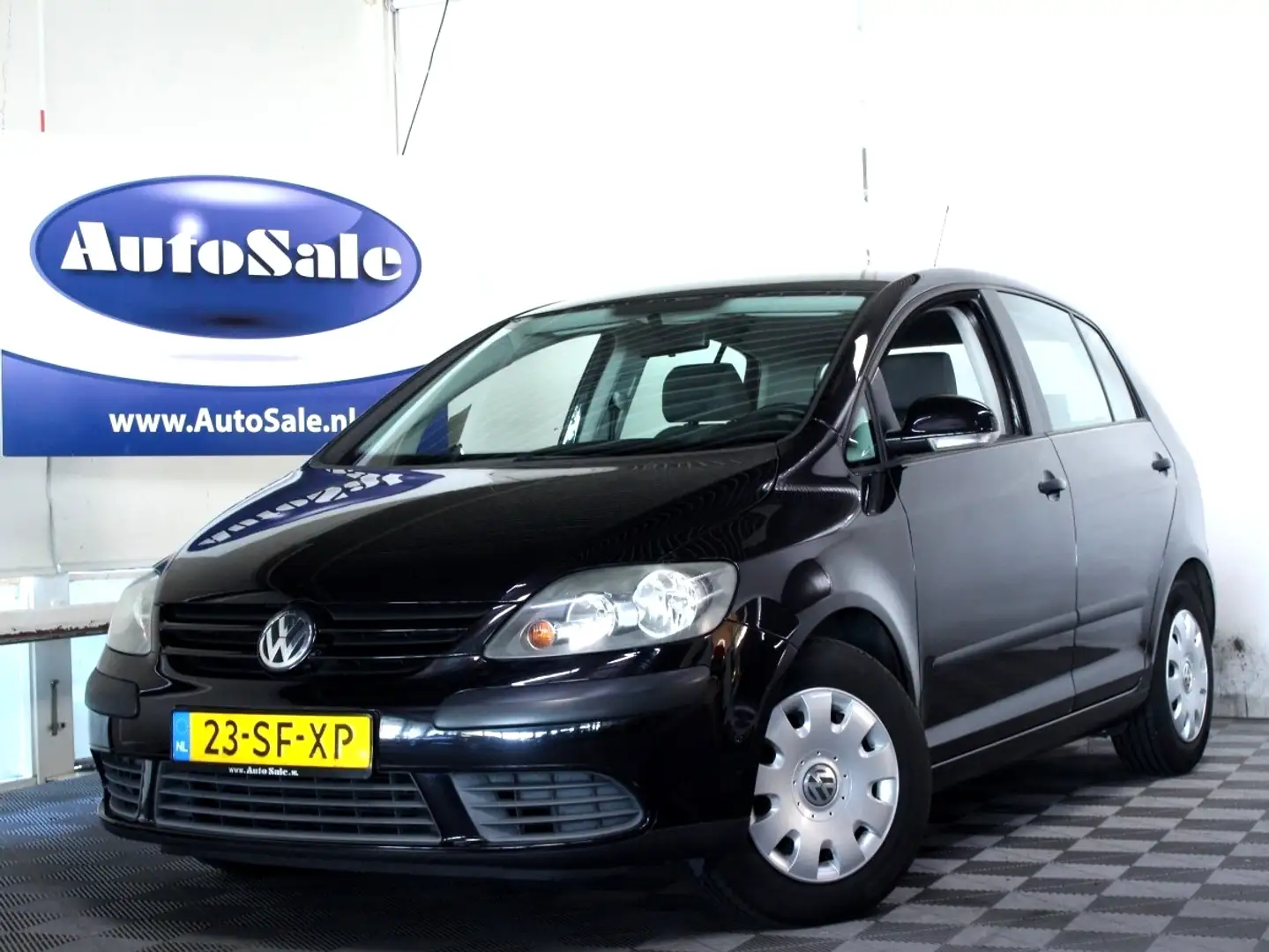 Volkswagen Golf Plus 1.4 FSI Bus.line NAP APK2026 AIRCO TREKHAAK '06 Zwart - 1