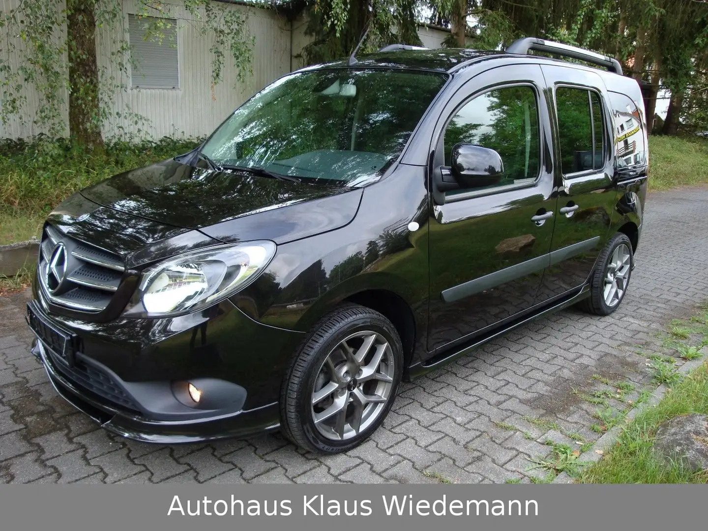 Mercedes-Benz Citan 112 Tourer Edit. Aut.- 3.Hd./orig. 78 TKM Schwarz - 1