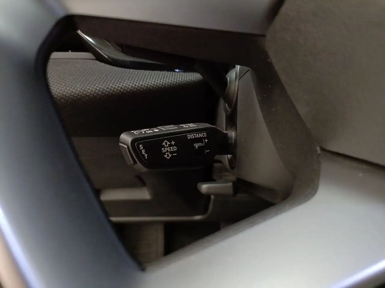 Audi A5 berlina 2.0 tdi mhev+ business 204cv s-tronic 17