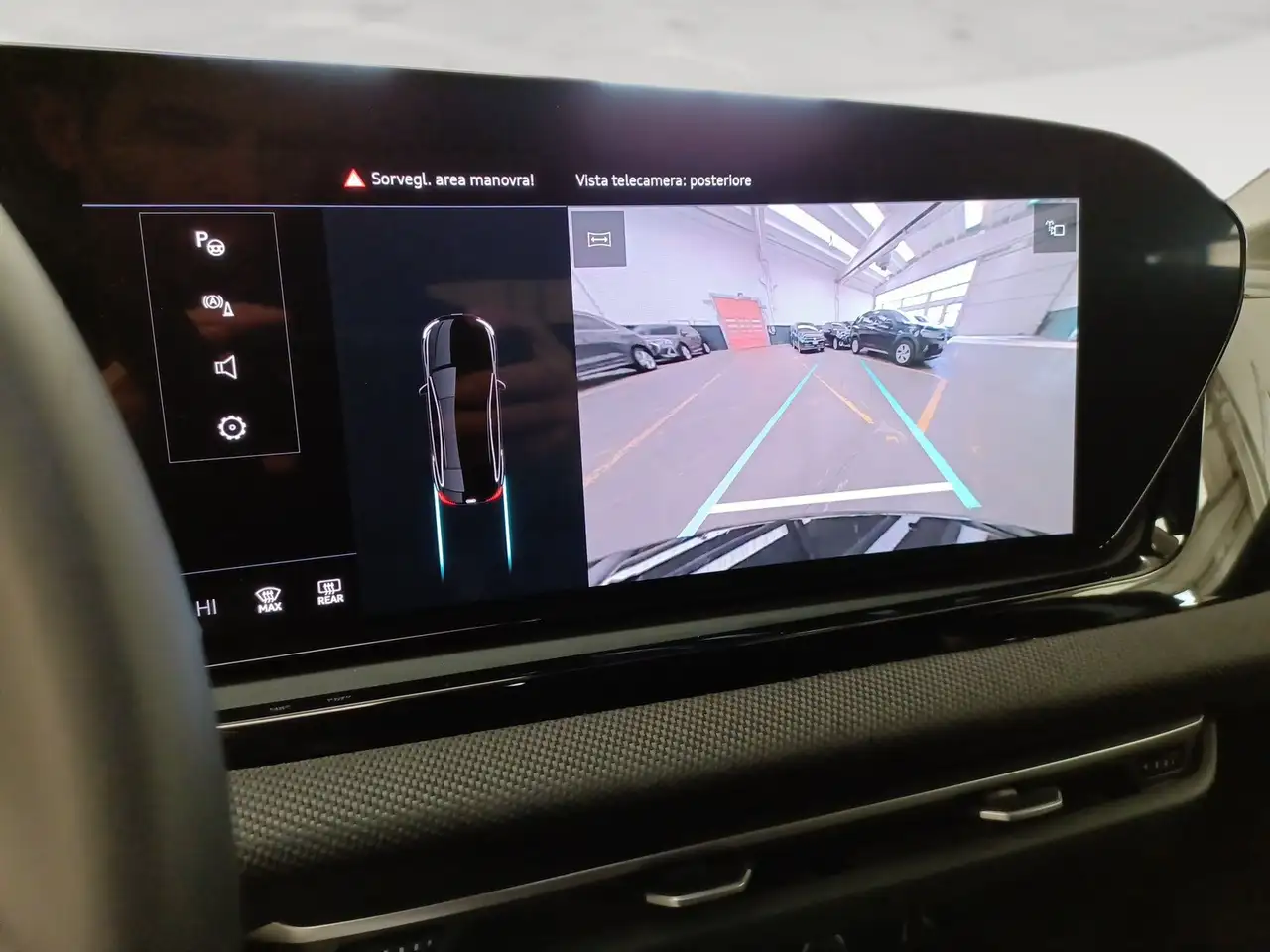 Audi A5 berlina 2.0 tdi mhev+ business 204cv s-tronic 15